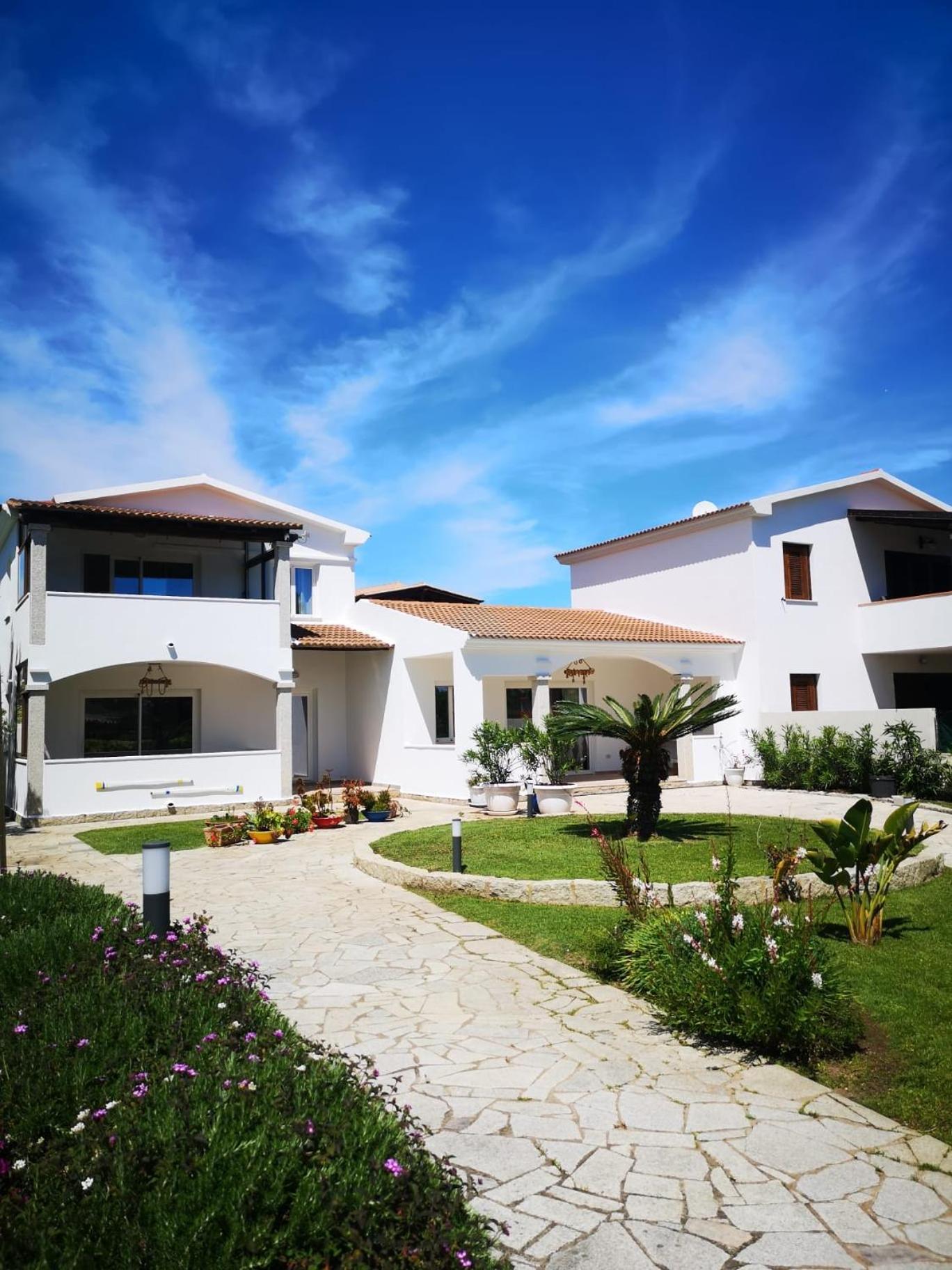 Sardegna - Mirto & Flowers Apartment